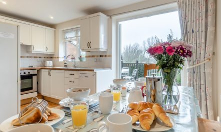 3 Bed in Middleton 7