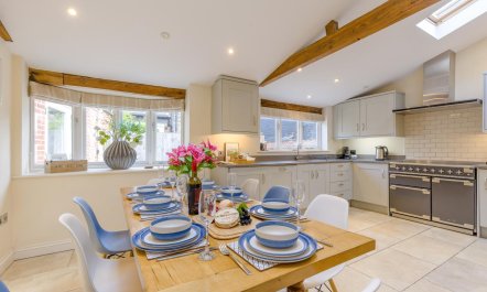 4 Bed in Blakeney 6