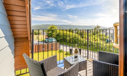 3 Bed in Aberdyfi 1