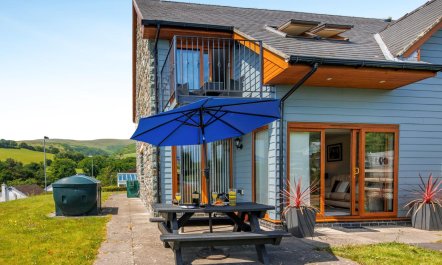 3 Bed in Aberdyfi 8