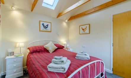 2 Bed in Bramfield 8