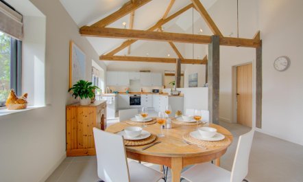 2 Bed in East Ruston 2