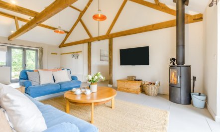 2 Bed in East Ruston 1