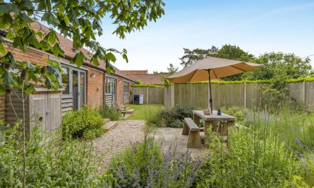 2 Bed in East Ruston 9