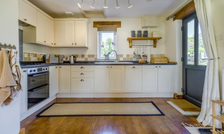 2 Bed in Dolgellau 3