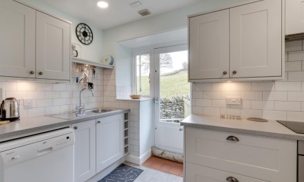 2 Bed in Windermere 3