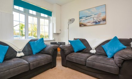 2 Bed in St. Keverne 1