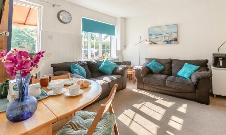 2 Bed in St. Keverne 1