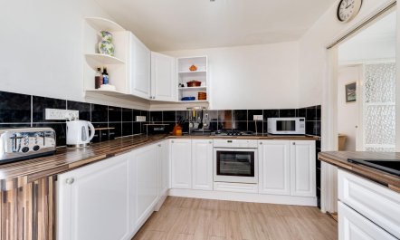 3 Bed in Saundersfoot 1