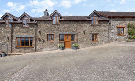 3 Bed in Lampeter