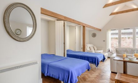 1 Bed in Southwold 6