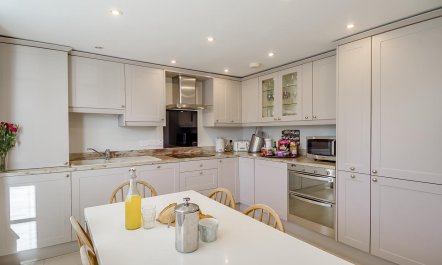 4 Bed in Southwold 6