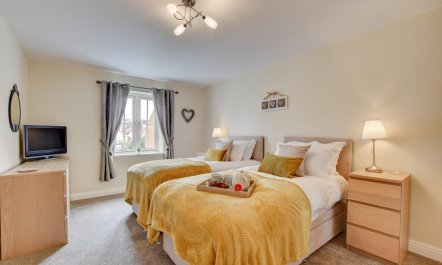 2 Bed in Whitby 7