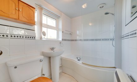 1 Bed in Woodbridge 6