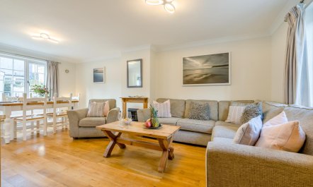 3 Bed in Padstow 1