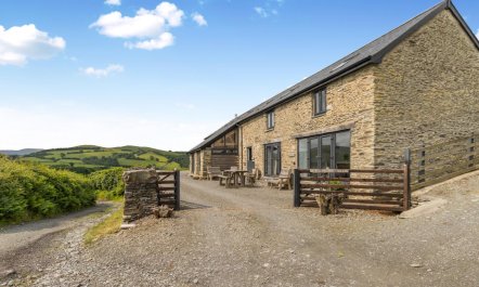 3 Bed in Machynlleth 0