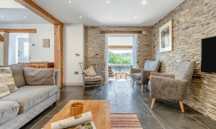 3 Bed in Machynlleth 6