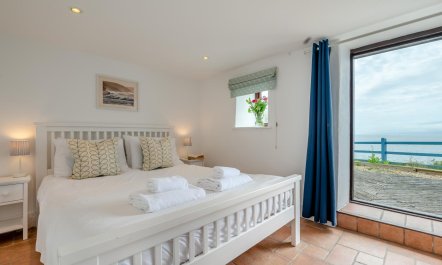 1 Bed in Porthleven 1