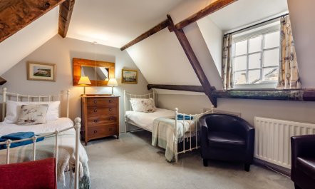 3 Bed in Whitby 6