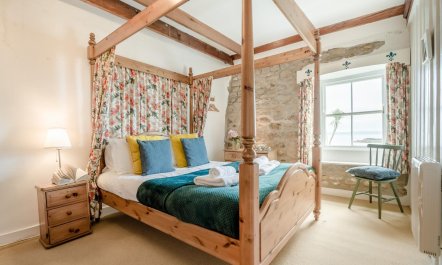 3 Bed in Mousehole 3