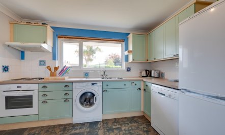 3 Bed in Thurlestone 7