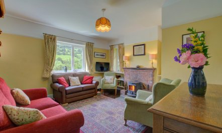 3 Bed in Llangollen 1