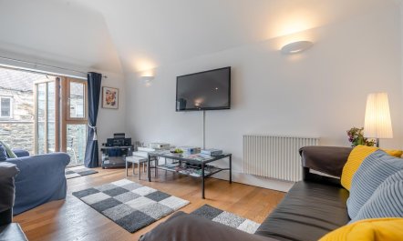 2 Bed in Porthleven 3