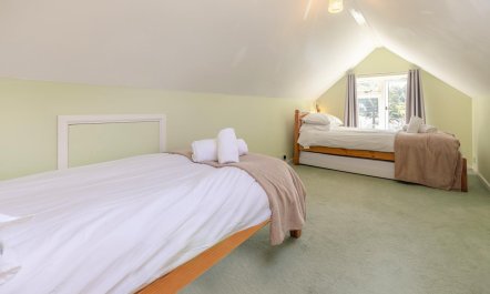 2 Bed in Helford 3