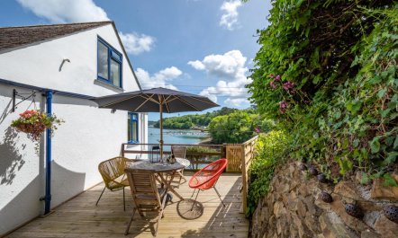 2 Bed in Helford