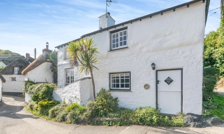 2 Bed in Helford 1