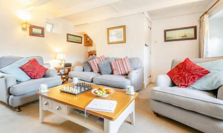 2 Bed in Helford 6