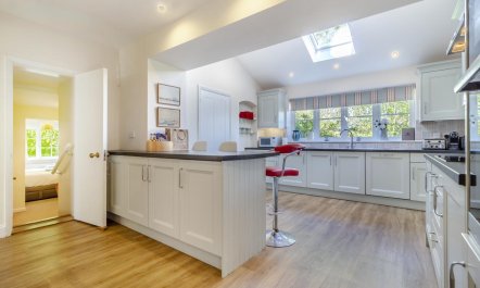 5 Bed in Walberswick 2