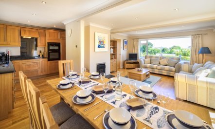 4 Bed in Abersoch 4