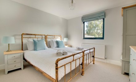 5 Bed in Southwold 7