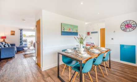 3 Bed in Westward Ho 1