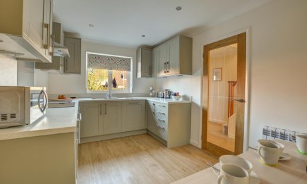 3 Bed in Langham 5