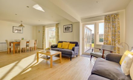 3 Bed in Langham 2
