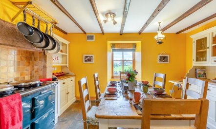 3 Bed in Holy Island 8