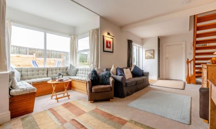 5 Bed in Beadnell 1
