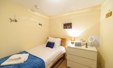 2 Bed in Whitby 6