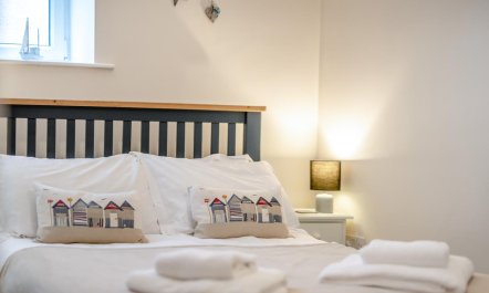 2 Bed in Whitby 9