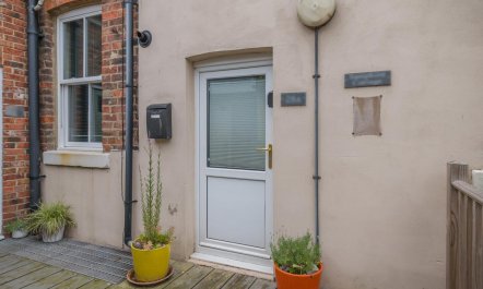 2 Bed in Whitby 8