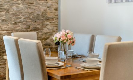 2 Bed in Dartmouth 6