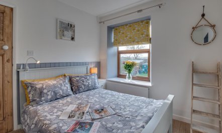 3 Bed in Port Mulgrave 3