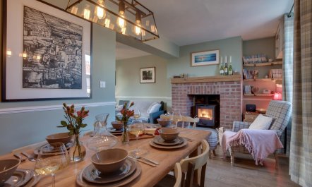 3 Bed in Port Mulgrave 1