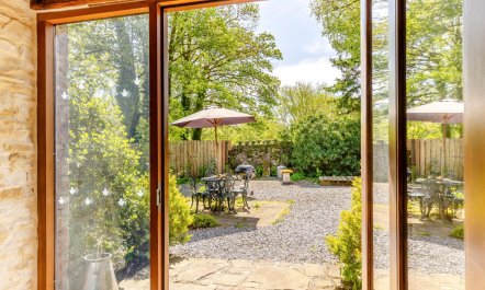 2 Bed in Crugybar 5