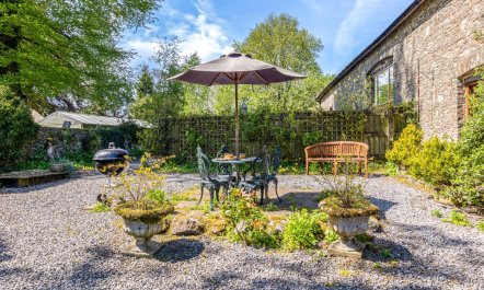 2 Bed in Crugybar 8