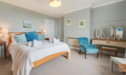 4 Bed in Seahouses 6