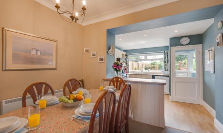 4 Bed in Seahouses 3