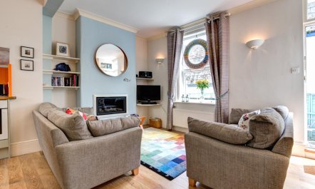 2 Bed in Dartmouth 1